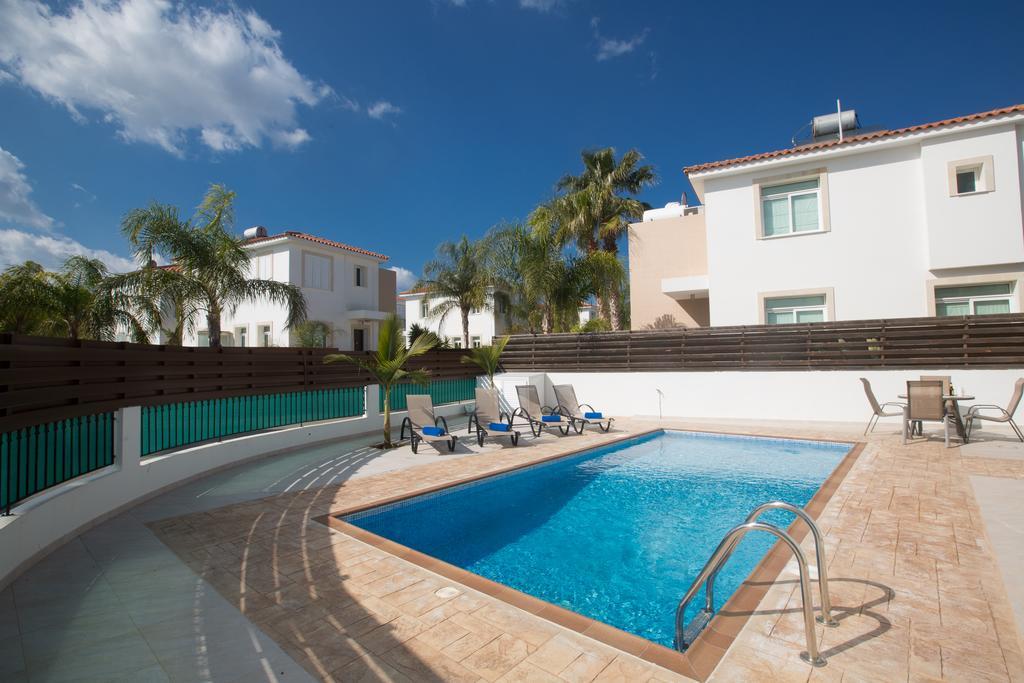 Halle Villa Protaras Rum bild